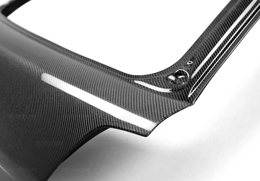 Seibon OEM Style Carbon Fiber Trunk Lid 2002-2007 Impreza/WRX Wagon - Image 4